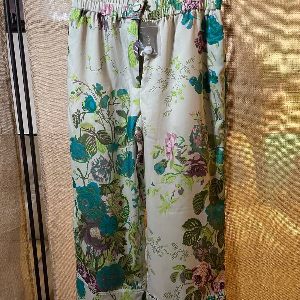 Jcrew Women’s Silk Cropped Pants..NWT size 8
